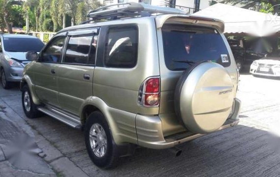 Isuzu Sportivo 2009 MT Beige SUV For Sale