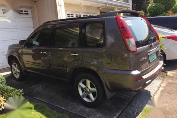 Nissan Xtrail 2005 AT Gray SUV For Sale