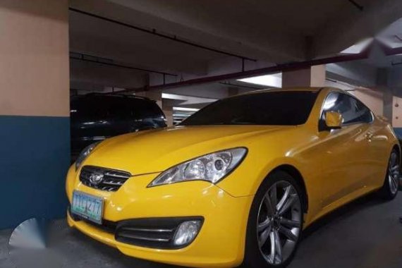 2012 Hyundai Genesis 3.8 AT Yellow For Sale