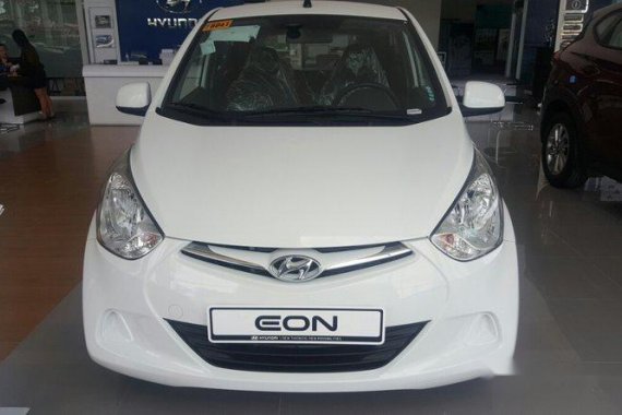 Hyundai Eon 2017 white for sale