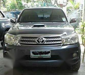 Toyota Fortuner 2009 3.0 G 4x4 AT Gray For Sale