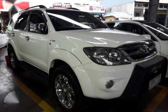 Toyota Fortuner G 2006 gas 4x2