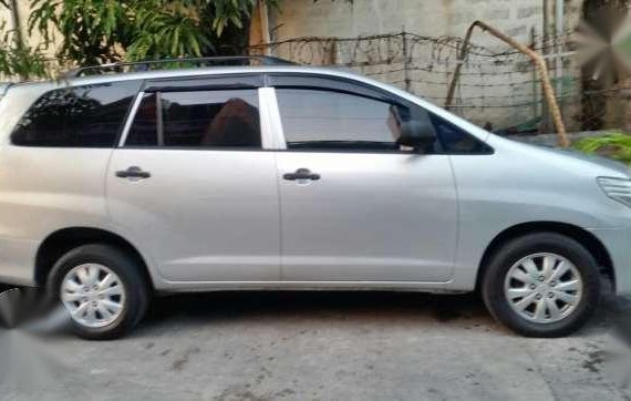2013 Toyota Innova E 2.5D AT Silver For Sale