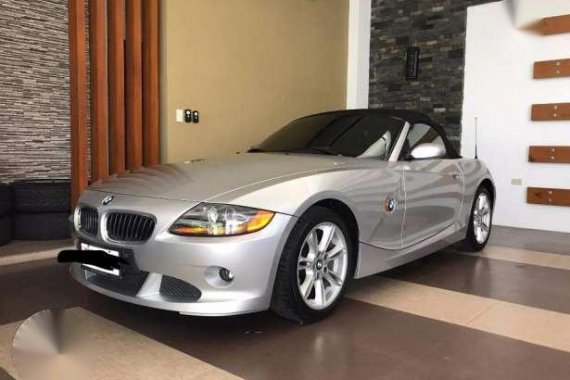 Fresh 2004 BMW Z4 AT Silver Convertible For Sale