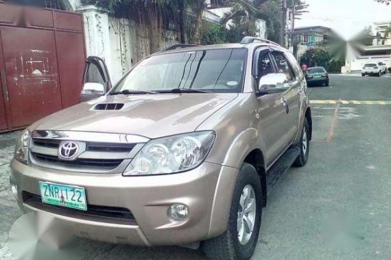 2008 Toyota Fortuner V AT 4x4 Beige For Sale