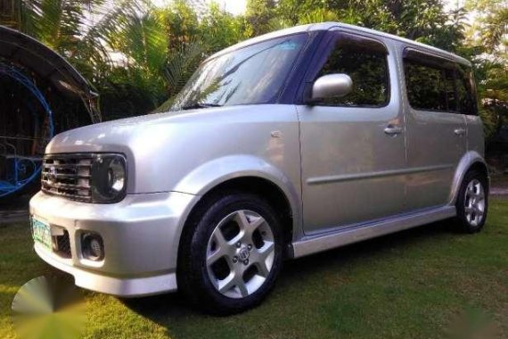 Nissan Cube 7 Seater Limited AT Silver For Sale