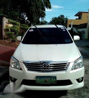 Fresh 2013 Toyota Innova G AT White For Sale
