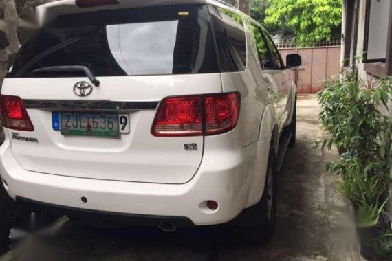 Toyota Fortuner 2007 G AT White SUV For Sale