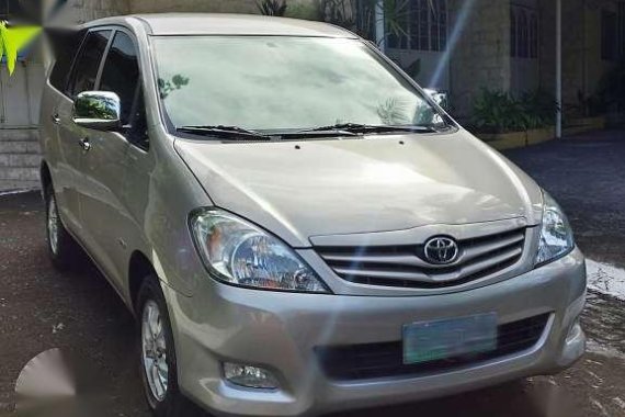 2012 Toyota Innova E Automatic