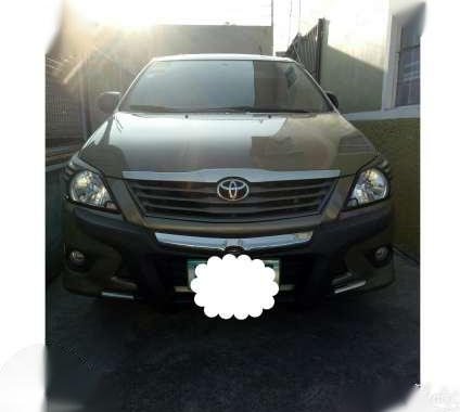 Toyota Innova 2.5 E 2012 AT Beige For Sale
