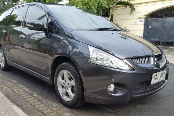 Mitsubishi Grandis 2011 Van black for sale 