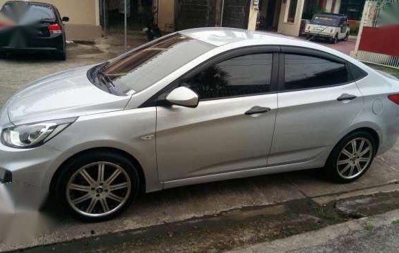 2011 Hyundai Accent 1.4 MT Silver For Sale