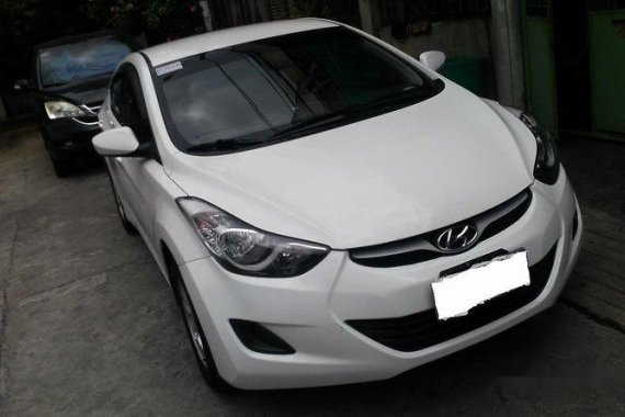 Hyundai Elantra 2014 sedan white for sale 