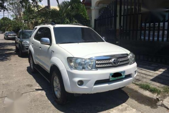 2009 Toyota Fortuner VVTi G AT vs montero sta fe pajero 2010 2011