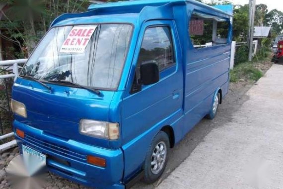 Blue Suzuki Passenger type and Pink