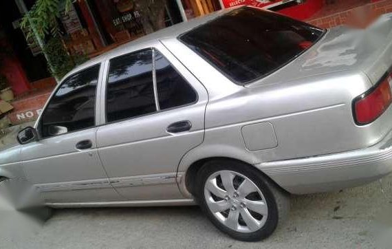 Nissan sentra ex saloon