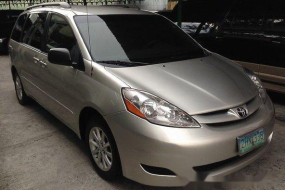 Toyota Sienna 2007 van for sale 