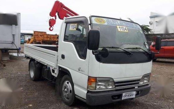 surplus japan isuzu elf dropside with mini crane