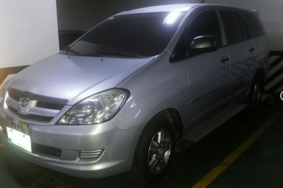 For sale Toyota Innova E 2010