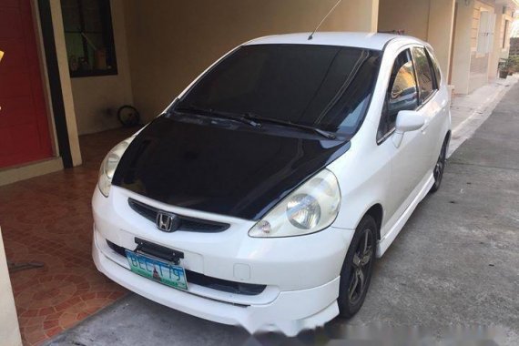 2000 Honda Fit white gas for sale 