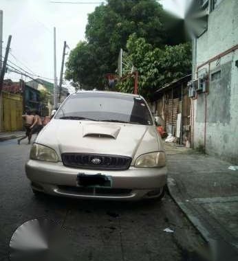 RUSH RUSH!! Kia Carnival