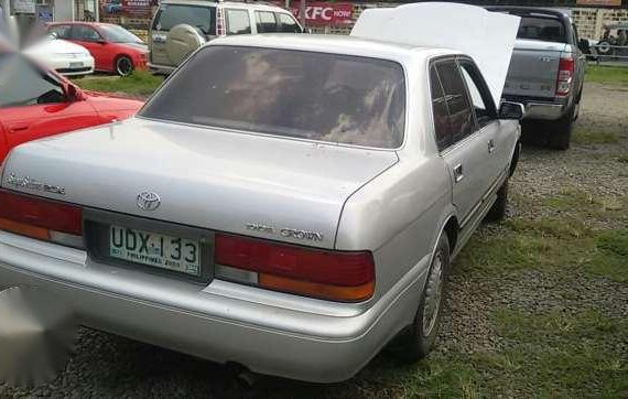 Toyota Crown 1995 MT Silver Sedan For Sale