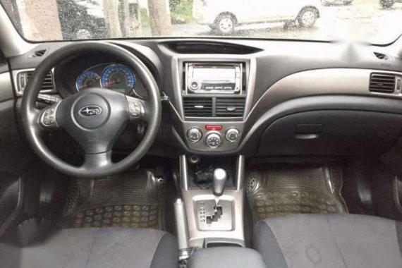 2010 subaru forester awd top of the line 2.0