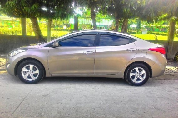 2014 Hyundai Elantra Automatic Gasoline well maintained