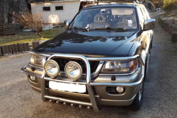 Mitsubishi Pajero Sport 2000 SUV for sale 