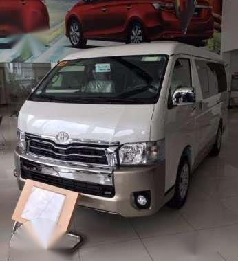 TOYOTA HIACE GL GRANDIA DIESEL M/T 2017 FOR SALE