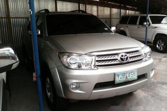 For sale Toyota Fortuner 2010