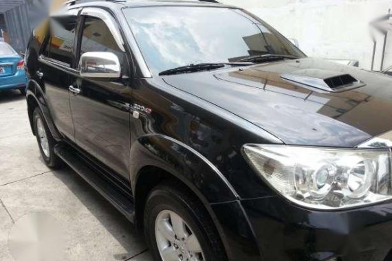 Toyota Fortuner v 4x4 Matic 2009 For Sale