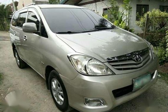 Toyota Innova E 2009 Silver MT For Sale