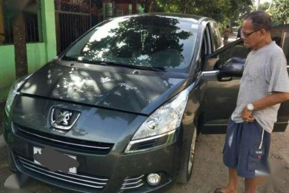 CASA MAINTAINED Peugeot 5008 2014 MODEL FOR SALE