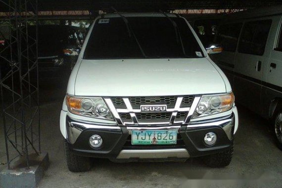 For sale Isuzu Crosswind 2011