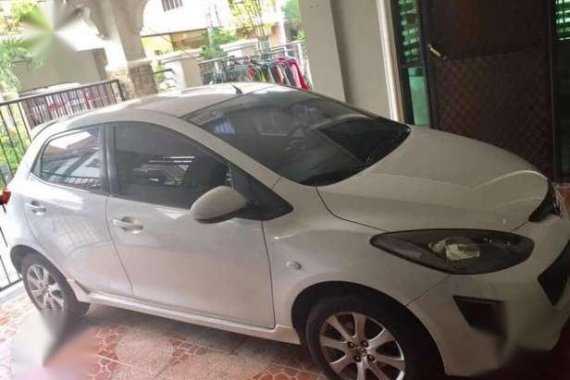 2012 Mazda 2 Hatchback Matic White For Sale