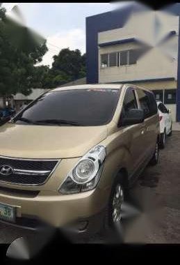 WELL MAINTAINED Hyundai Starex Gold FOR SALE