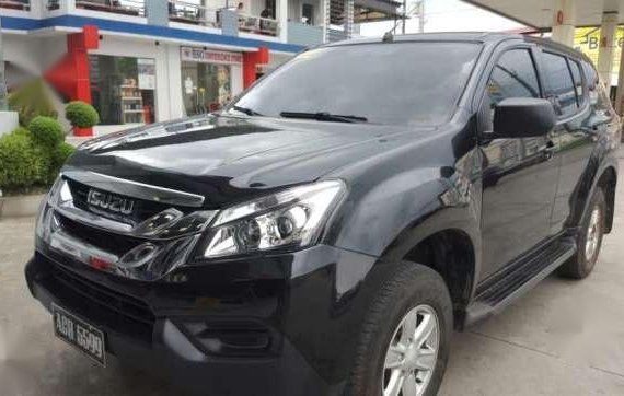LOW MILEAGE 2015 Isuzu MUX LS MT 4x2 FOR SALE