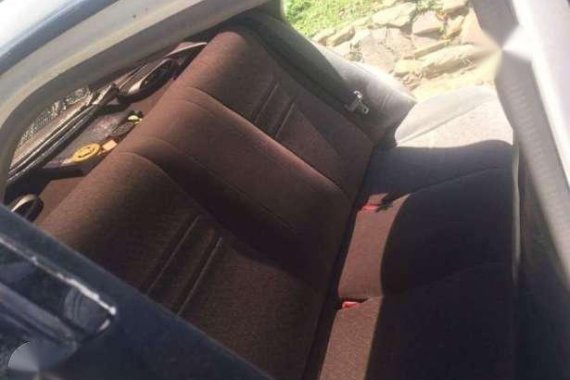 Toyota Corolla Lovelife 2002 MT White For Sale