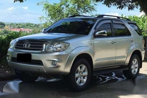 2009 toyota fortuner G VVTI lady driven for sale 