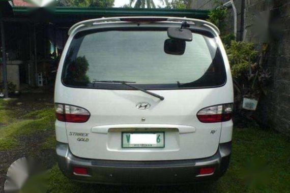 2006 Hyundai Starex Crdi Gold AT White For Sale