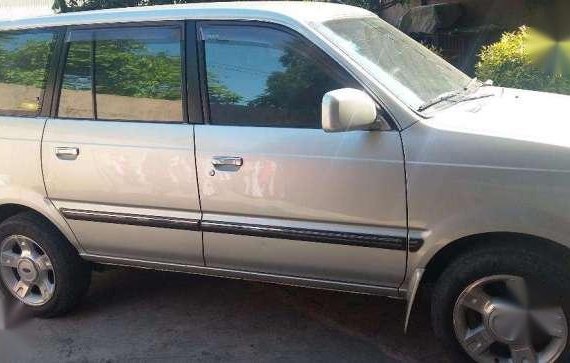 Toyota revo 2004 glx automatic for sale 