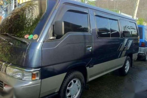 Nissa Urvan Escapde 2013 MT Blue For Sale