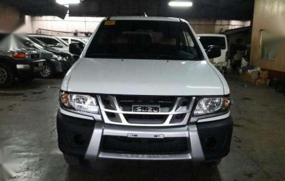 2015 Isuzu Crosswind XL Manual 2.5 Turbo Diesel FOR SALE