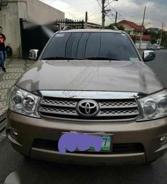 2011 Toyota Fortuner 4x2 2.5G Manual for sale 