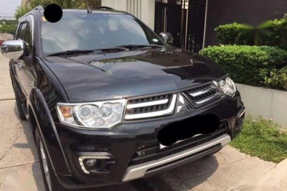 ALMOST NEW 2015 Montero GLS V FOR SALE