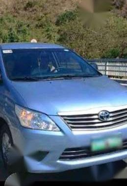 Toyota innova 2012 E