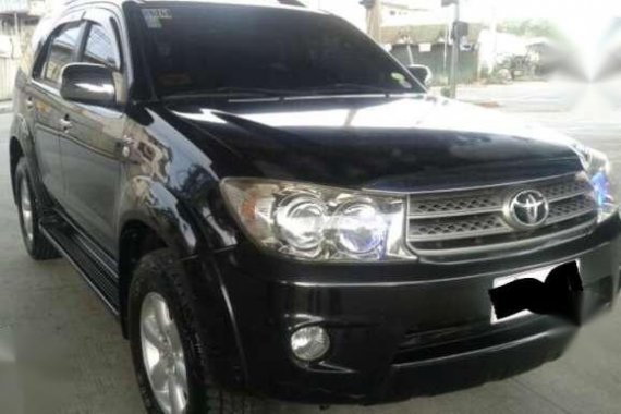 LIKE NEW Toyota Fortuner Manual 4x2 2011 FOR SALE