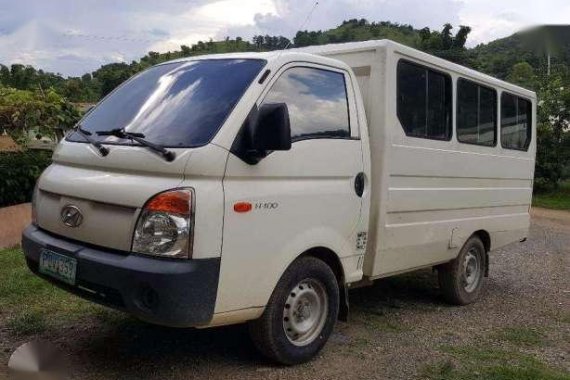 Hyundai H 100 Shuttle Van White MT For Sale