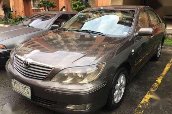 Toyota Camry 2.0 E AT 2004 Gray For Sale